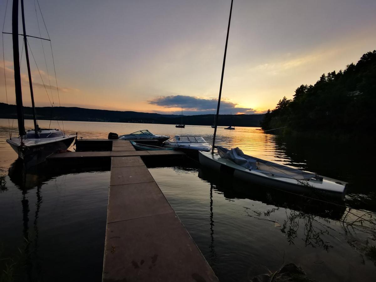 Hotel Zatoka Holcikovce Buitenkant foto